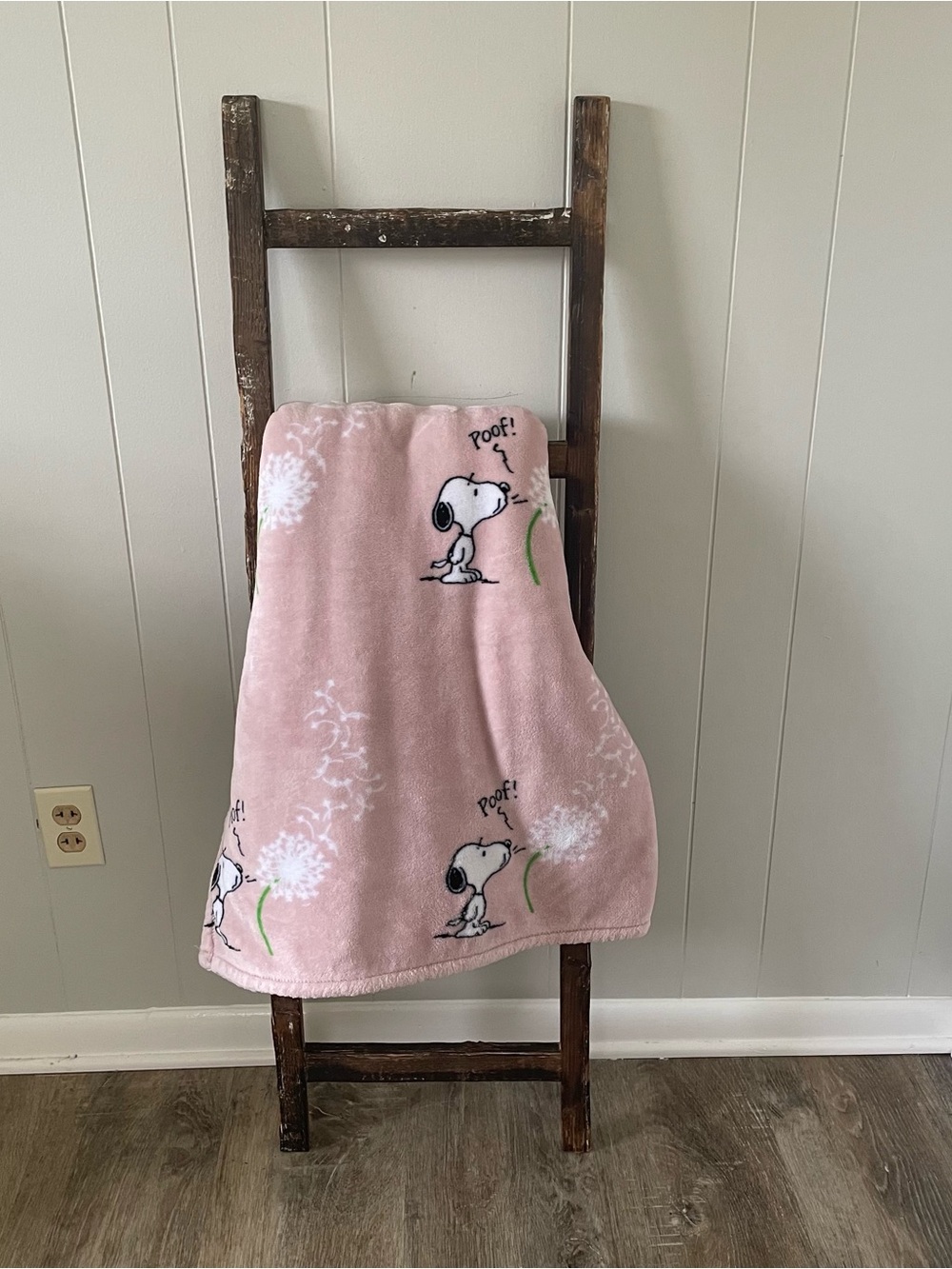 Berkshire Peanuts Snoopy Pink Fleece Throw Blanket 45” x 62” – Soft Plush